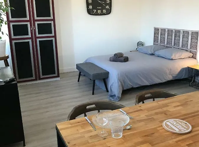 - Rochegude Appartement