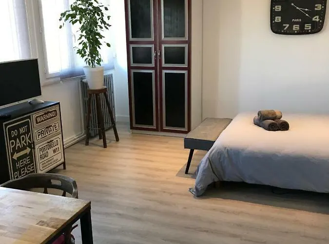 - Rochegude Appartement *