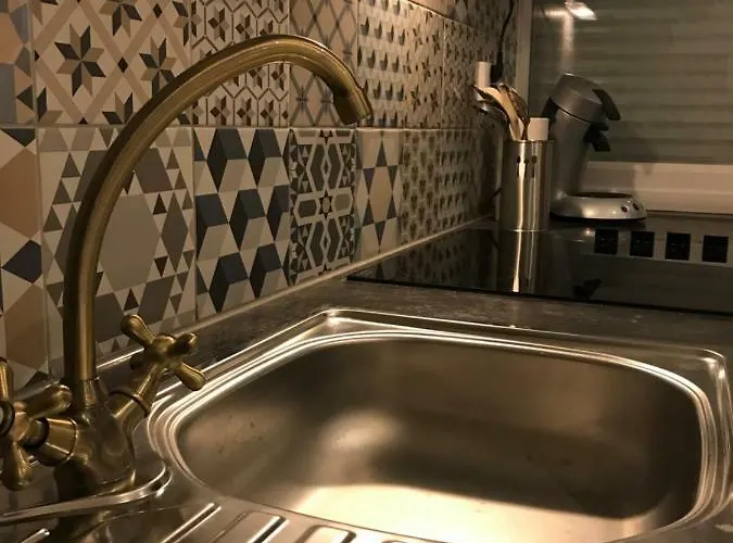 - Rochegude Lägenhet